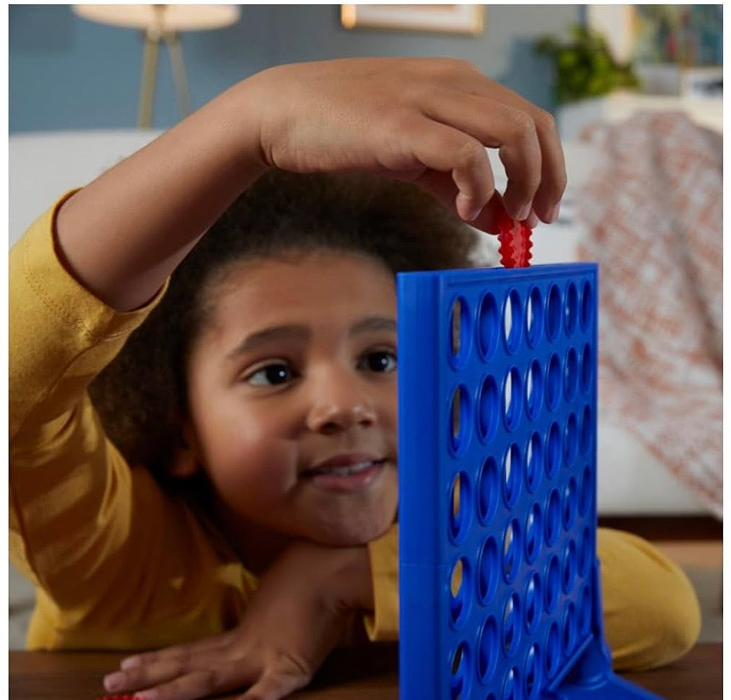 Hasbro Gaming the Classic Game of Connect 4 Grid